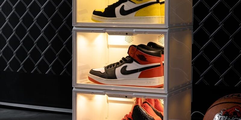 Op elkaar gestapelde Sneakerbox LED